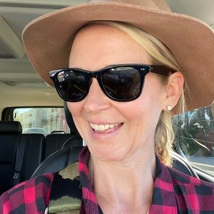 Meet your Posher, Jen